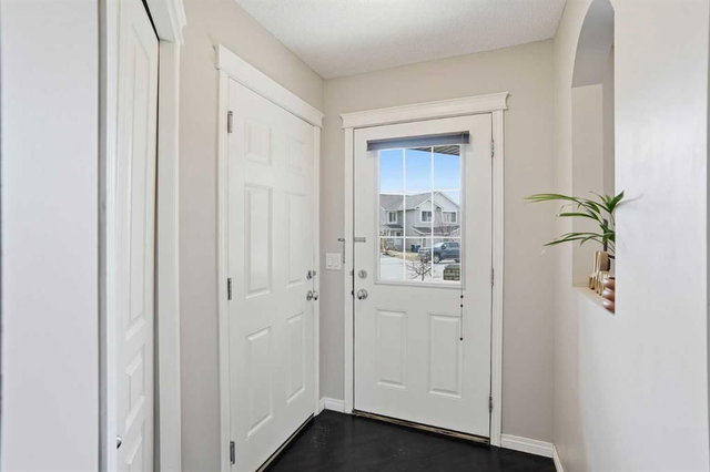 149 Canals Circle SW