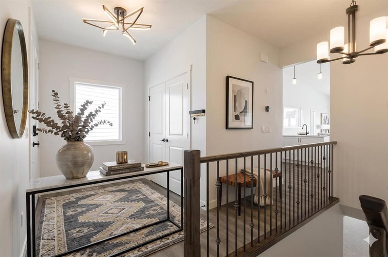 125 Monarch Bend, Rural Rocky View County, T3Z 0K4 | Image 2