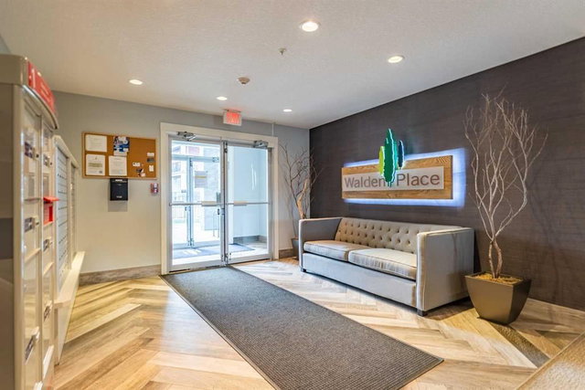 412 - 10 Walgrove Walk SE