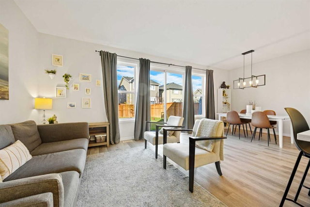 66 Magnolia Terrace SE