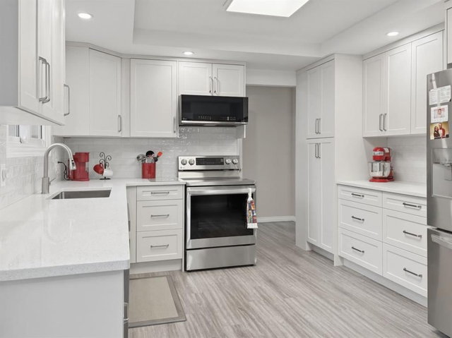 5336 52 Street Close