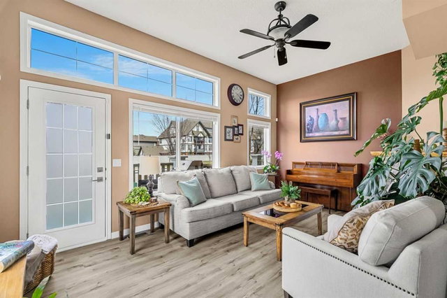 53 Copperfield Court SE