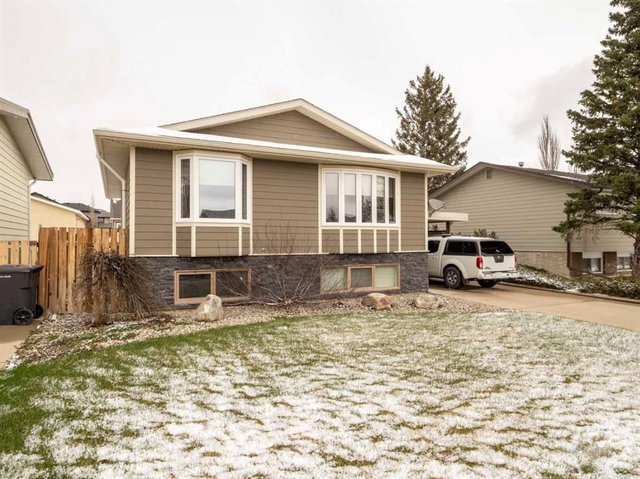 712 Rosewood Avenue N