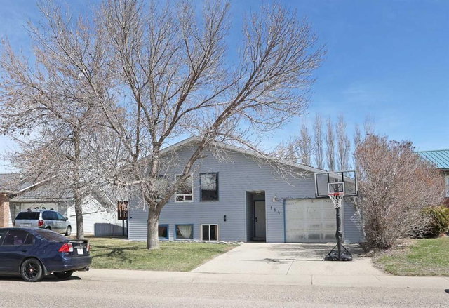 184 Upland Boulevard W