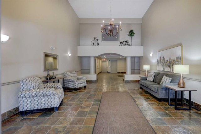 2116 - 303 Arbour Crest Drive NW