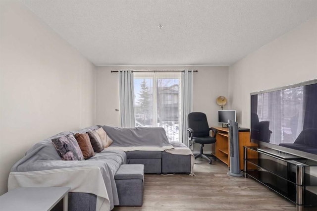 2105 - 2371 Eversyde Avenue SW