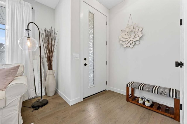 921 Cobblemore Common SW