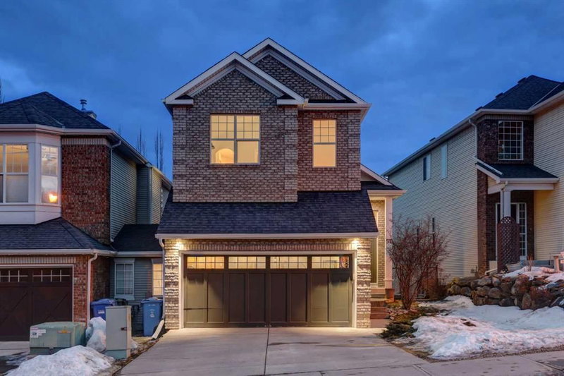 57 Discovery Ridge Hill SW, Calgary, Alberta