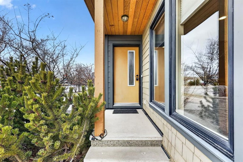 180 Walden Gate SE, Calgary, T2X 0P3 | Image 3