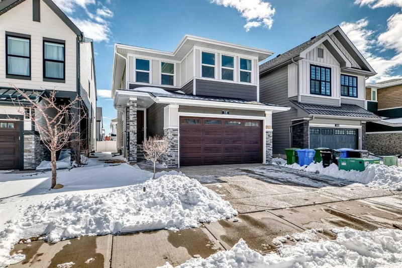 16 West Grove Link SW, Calgary, Alberta