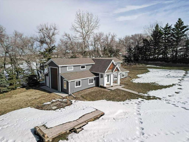 14 - 38349 Range Road 270