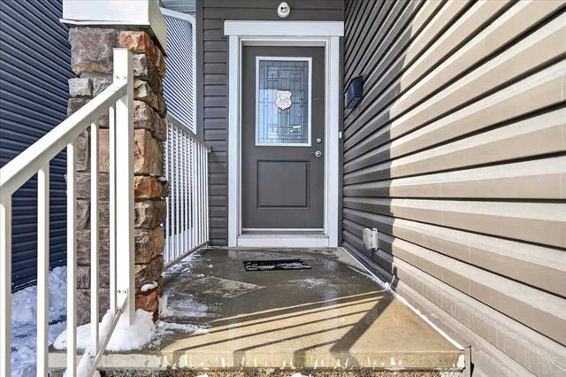 72 Redstone Drive NE