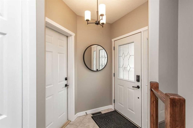 52 Archibald Crescent