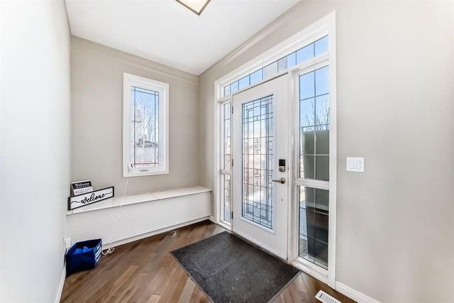 204 Sage Valley Close NW