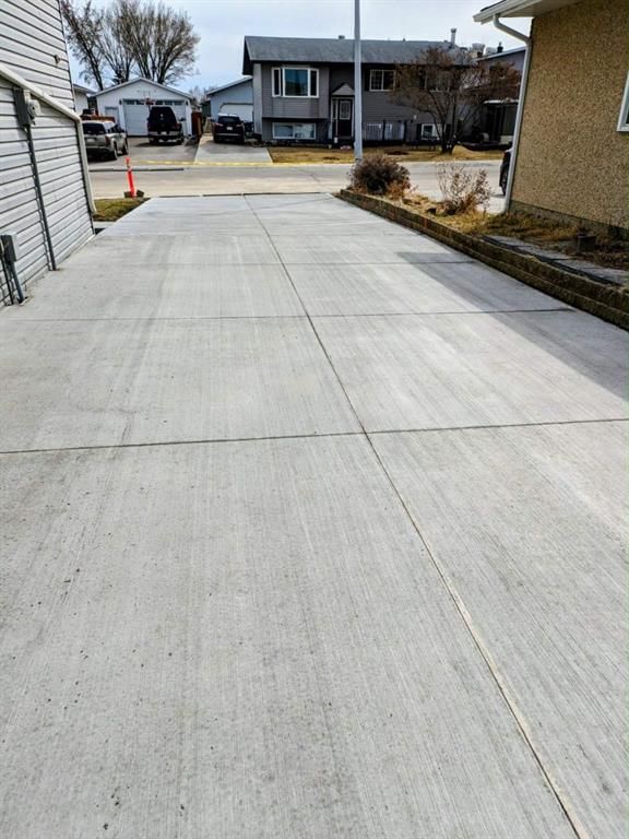 110 Parmenter Crescent