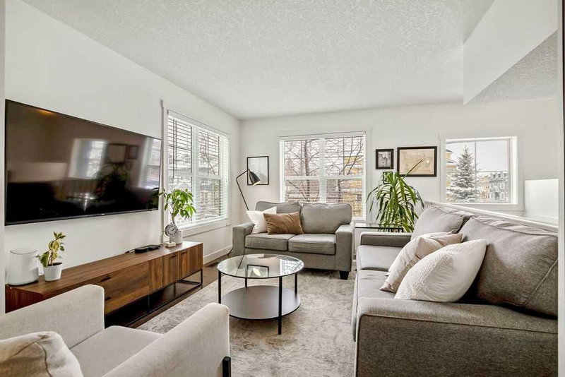 369 Mckenzie Towne Gate SE, Calgary, Alberta