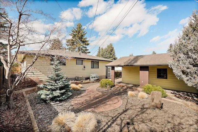 5811 Londonderry Crescent SW