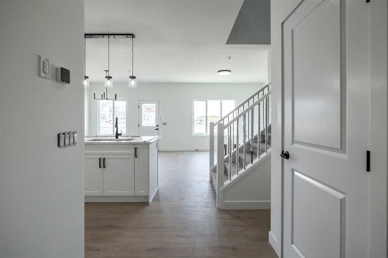 385 Sora Park SE