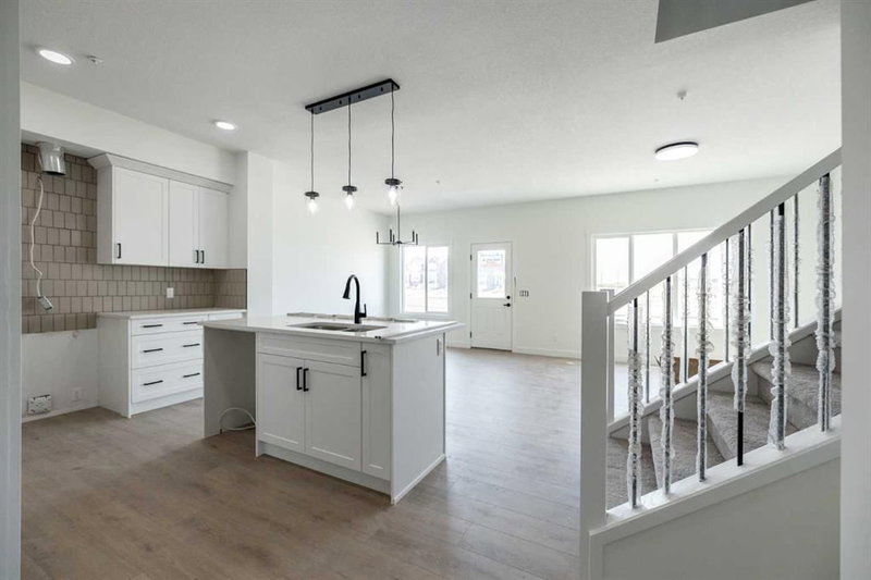 385 Sora Park SE
