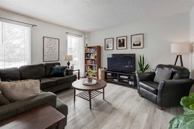 1204 Ranchlands Boulevard NW