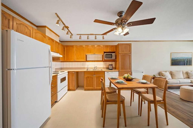 310 - 11 Somervale View SW