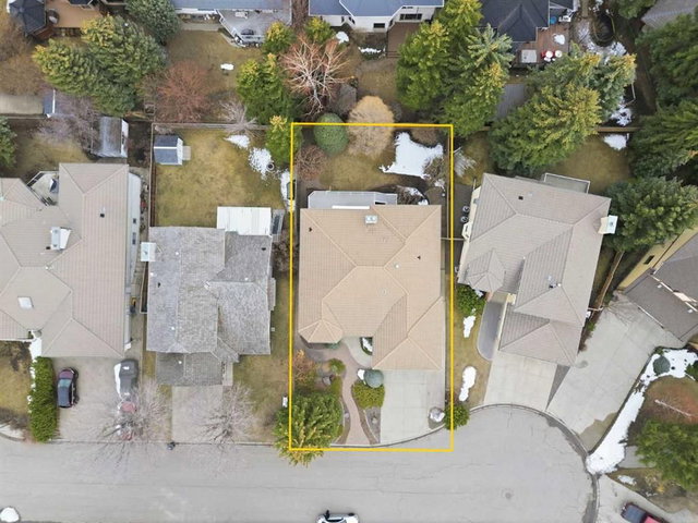 240 Varsity Estates Terrace NW