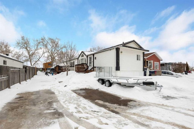 157 Grandview Crescent