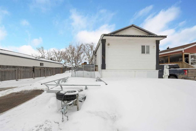 157 Grandview Crescent