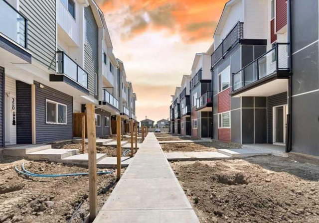 314 - 52 Red Sky Villas NE