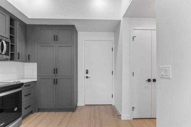 627 - 3932 University Avenue NW