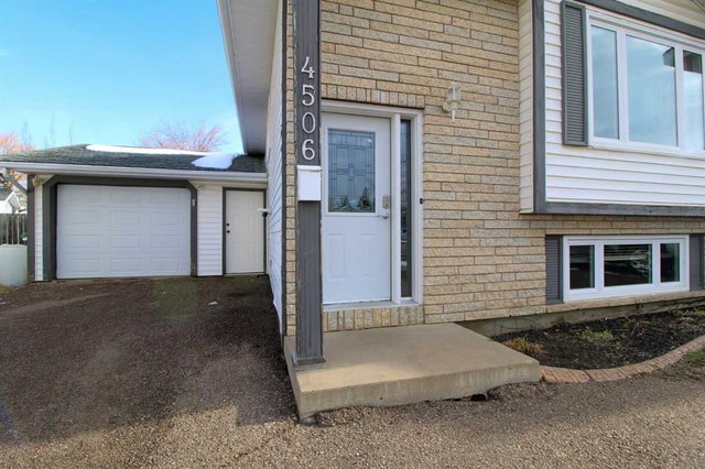 4506 30A Street Close