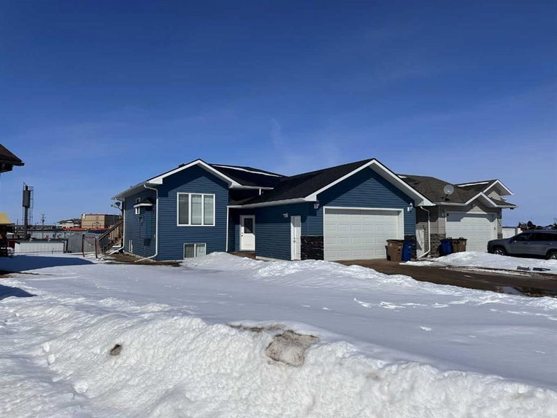 9632 100 Avenue, Lac La Biche, T0A 2C0 | Image 2