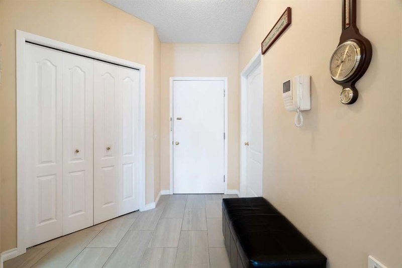 . - 2107 Patterson View SW, Calgary, T3H 3J9 | Image 2