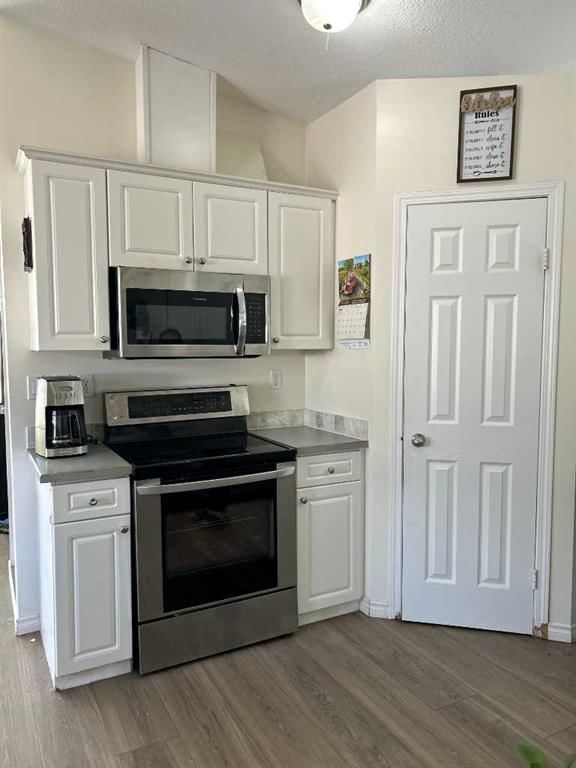 1708 2nd Avenue E, Brooks, T1R 1K3 | Image 2