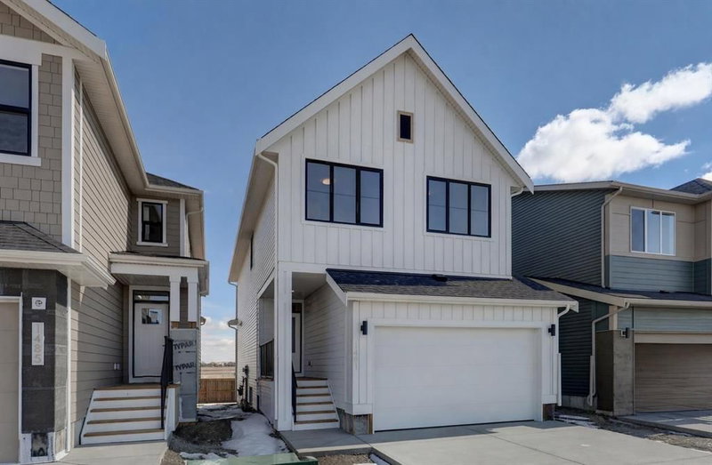 1481 South Point Villas SW, Airdrie, T4B 5P2 | Image 2