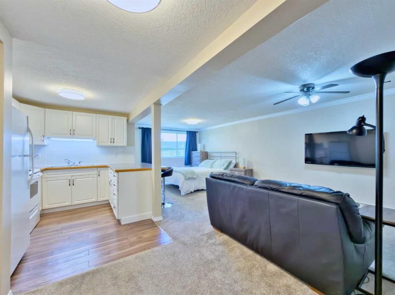 9 - 1739 St Edwards Boulevard N, Lethbridge, T1H1X2 | Image 2