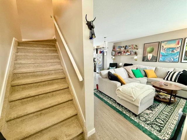 3 - 1134 Keystone Road W