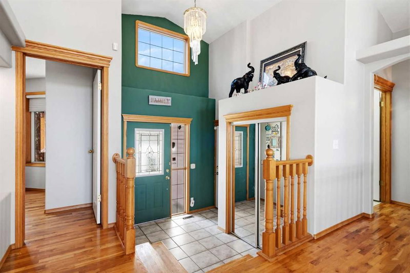 15 Cambridge Glen Drive, Strathmore, T1P 1N3 | Image 2