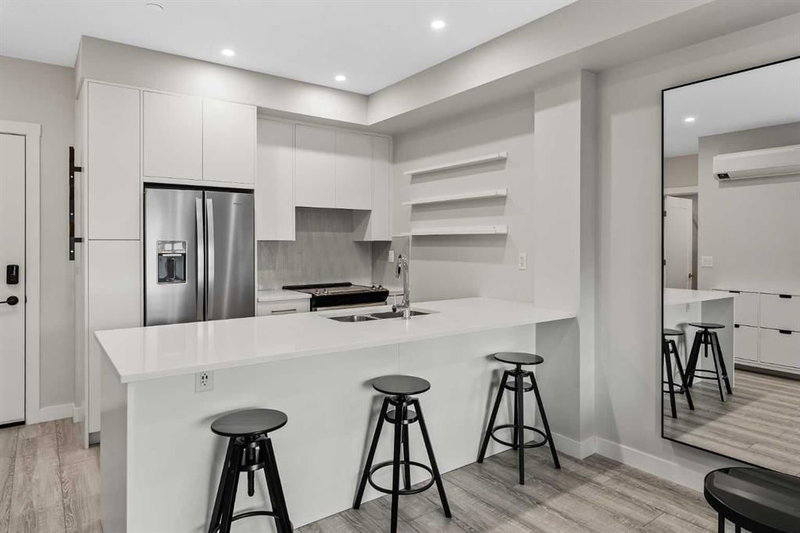 308 - 4160 Norford Avenue NW, Calgary, T3B 6L8 | Image 2