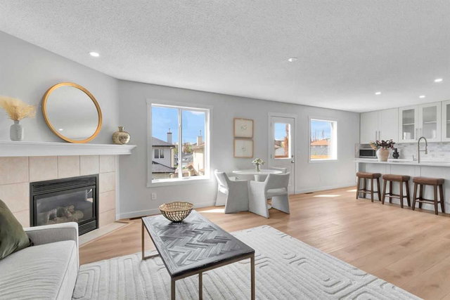 214 Royal Birch View NW