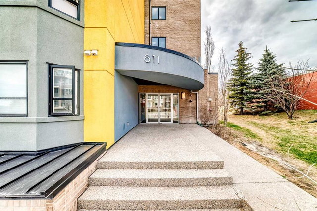 210 - 611 Edmonton Trail NE