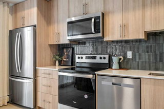 2203 - 9655 Bowfort Road NW