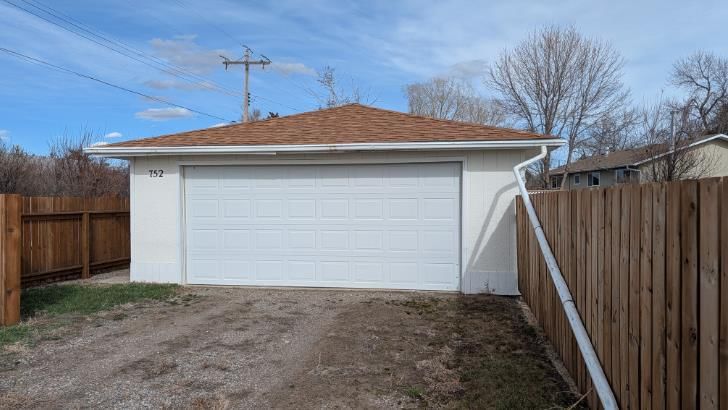 Listing Image 7