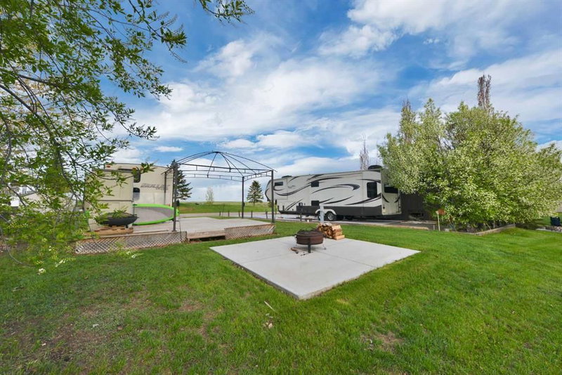 5007 - 25054 South Pine Lake Road, Rural Red Deer County, T0M 1R0 | Image 2