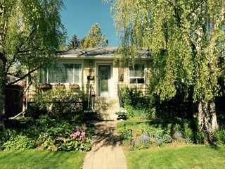 3207 25 Street SW, Calgary, T3E 1Y3 | Image 3