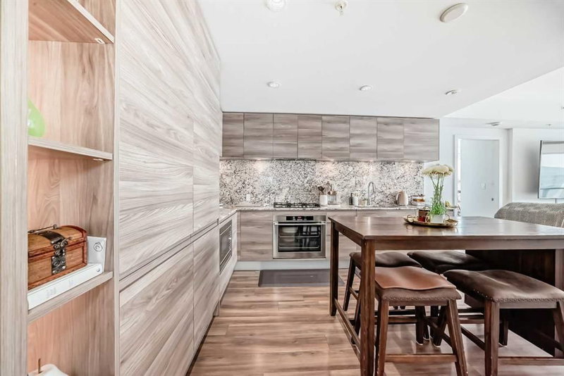 2205 - 310 12 Avenue SW, Calgary, T2R 1B5 | Image 2