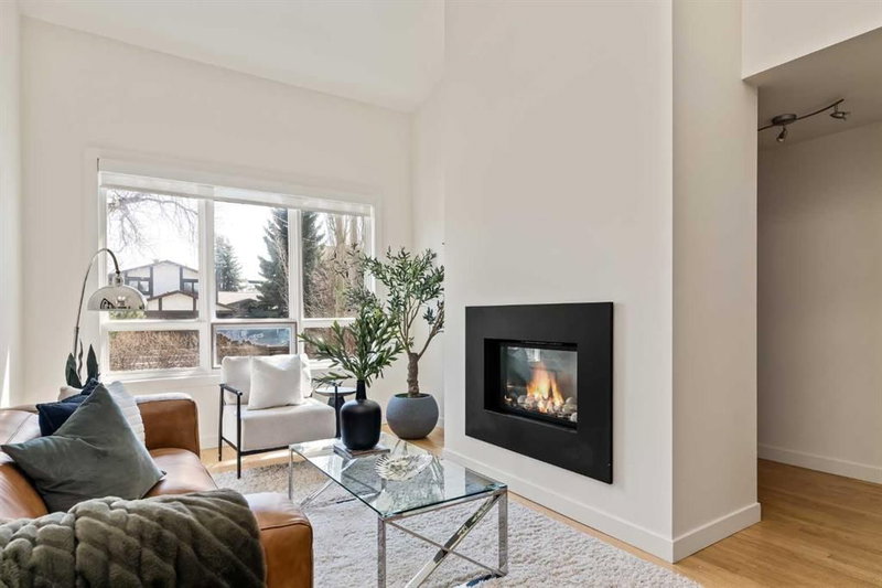 618 51 Avenue SW, Calgary, T2V 0A5 | Image 2