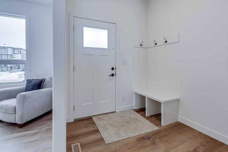 42 Lavelle Close, Red Deer, T4S 0S5 | Image 3