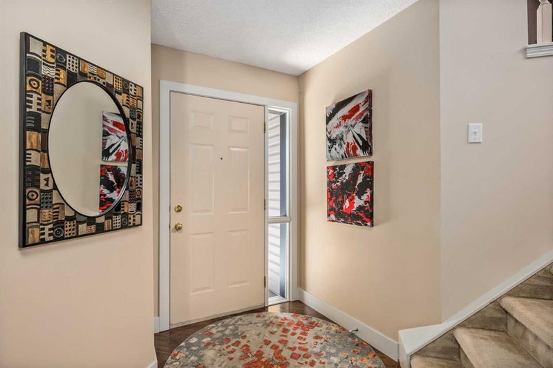 15 Valley Brook Circle NW, Calgary, T5J 1R3 | Image 3