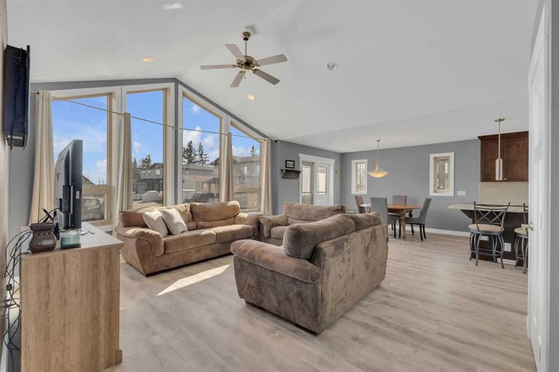 7097 - 35468 Range Road 30, Rural Red Deer County, T4G 0M3 | Image 2